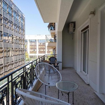 Vibrant Urban Getaway: Charming 2-Bedroom Near Bars, Parks, And Metro Афіни Екстер'єр фото