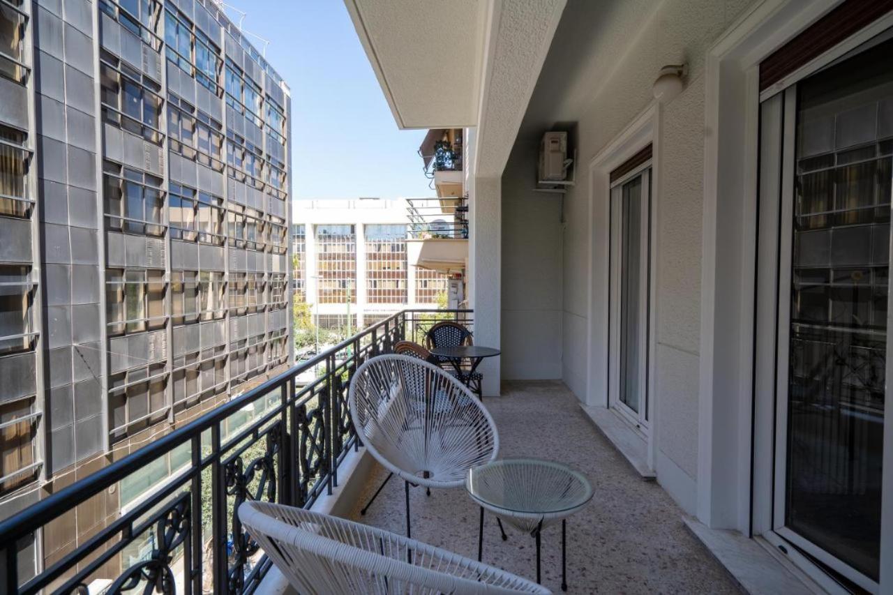 Vibrant Urban Getaway: Charming 2-Bedroom Near Bars, Parks, And Metro Афіни Екстер'єр фото
