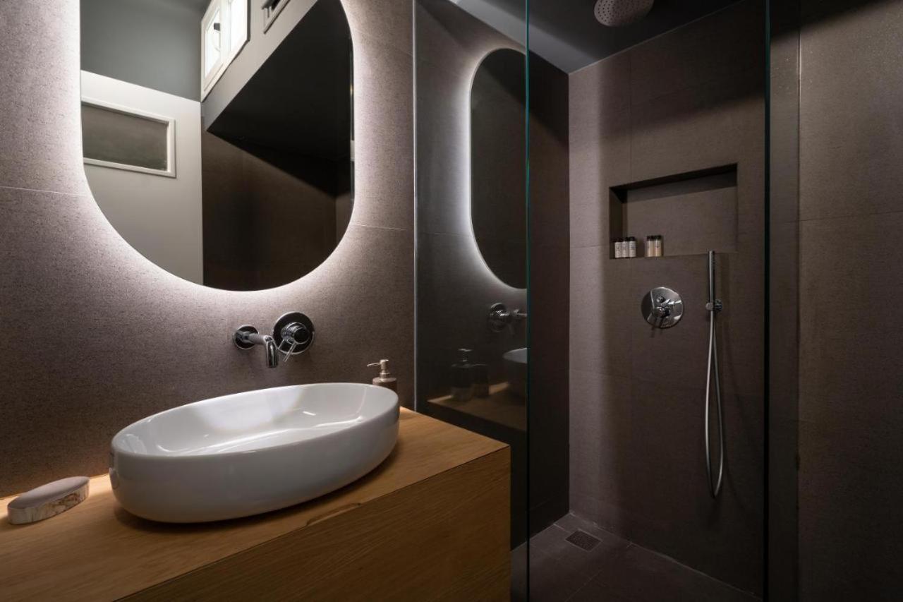 Vibrant Urban Getaway: Charming 2-Bedroom Near Bars, Parks, And Metro Афіни Екстер'єр фото